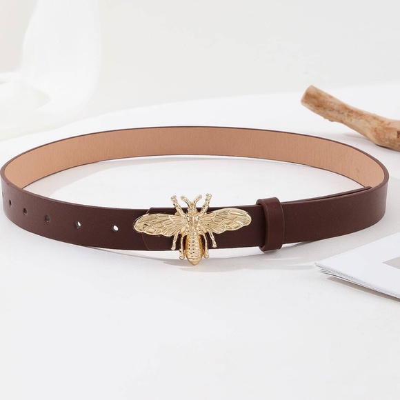 Luxe Golden Bee Vegan Leather Belt - Picture 2 of 5
